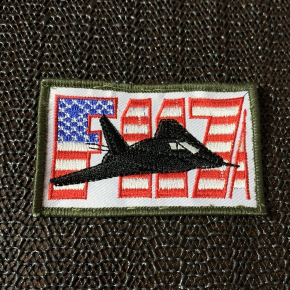 Vintage Lockheed F117A Nighthawk Stealth Fighter American Flag Patch 1990s - Picture 1 of 2